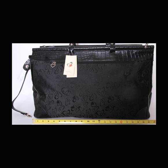 Executive Travel Bag Adorned with Lovely Hearts - Picture 2 of 8